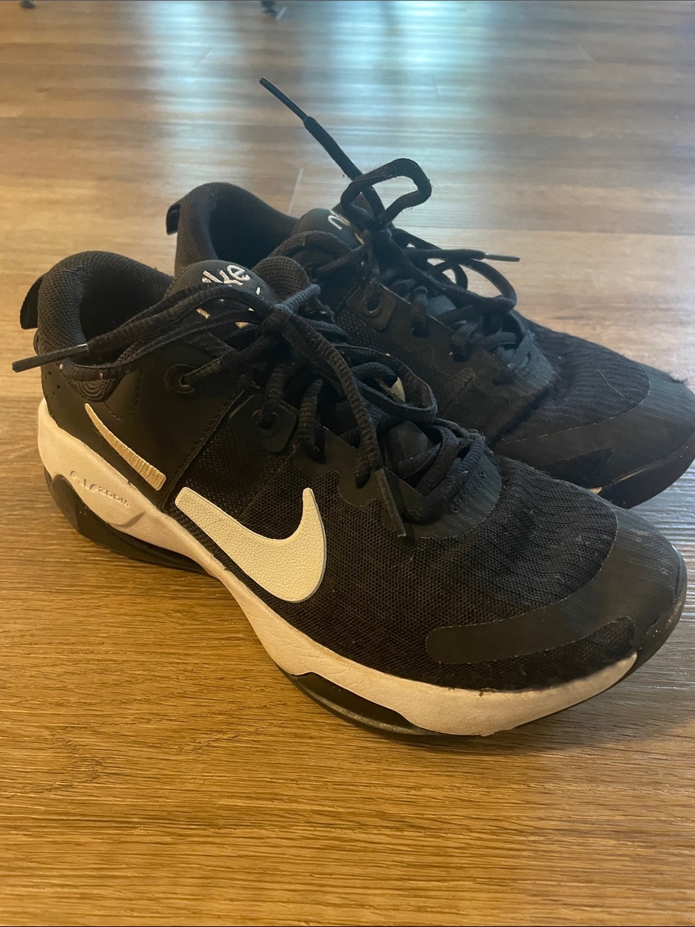 Nike Tennis Shoes